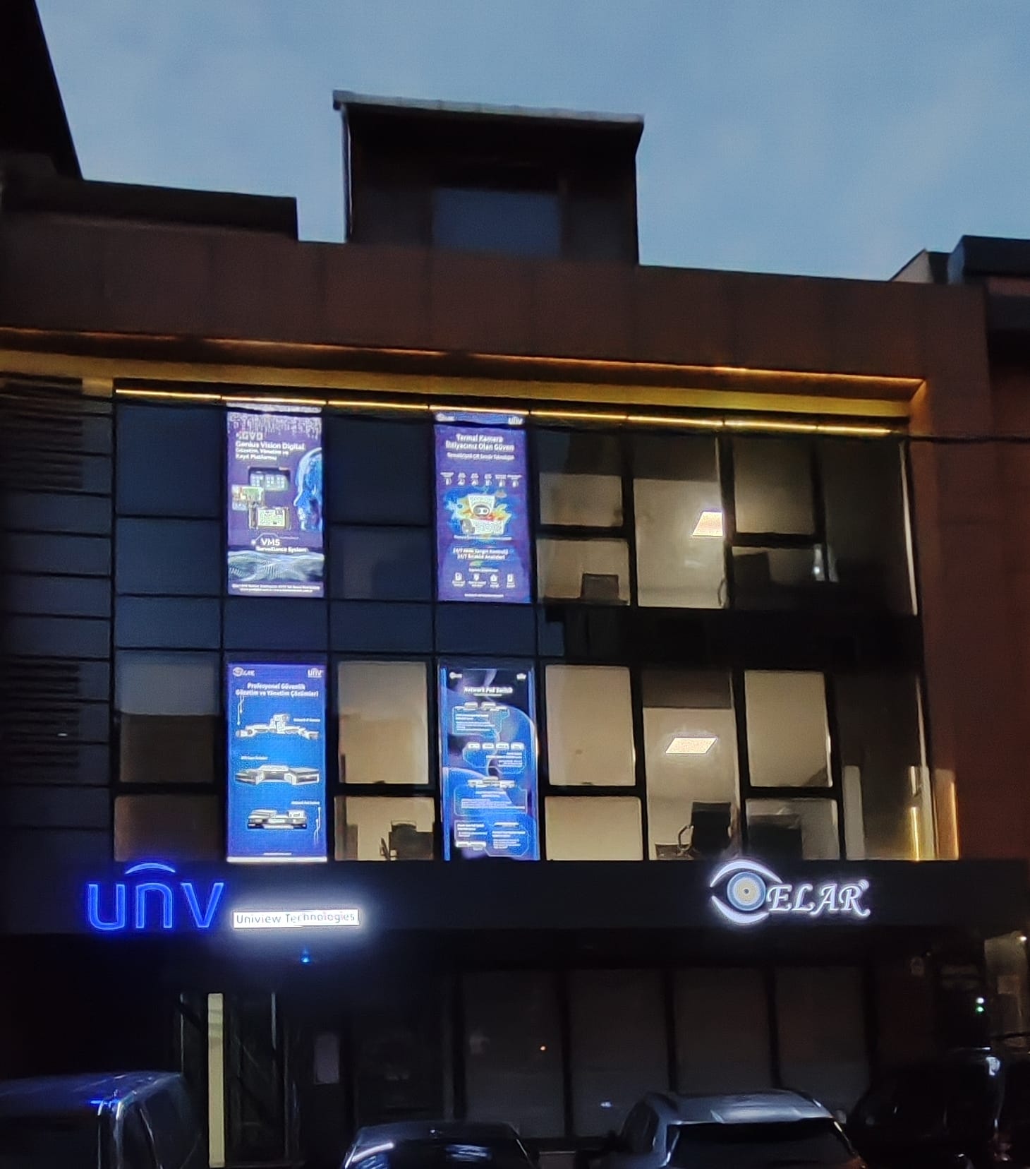 ataşehir-unv-bina-b.jpg (170 KB)